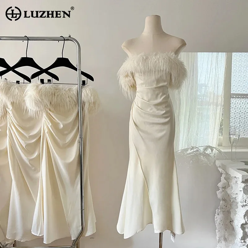 

LUZHEN Fashion Tube Top Feather Patchwork Design Long Dresses Women's 2024 Elegant Party Luxury Pleat Solid Color Dress AA1137