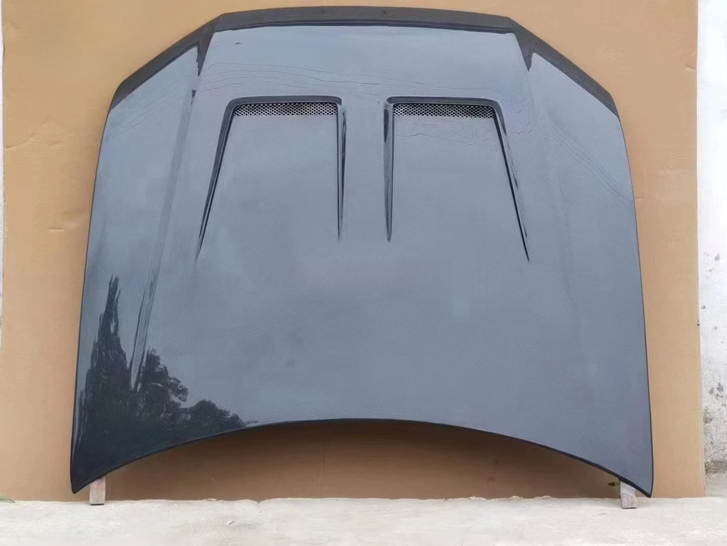 

Q8-Fit Premium MS-Style Carbon Fiber Front Engine Hood