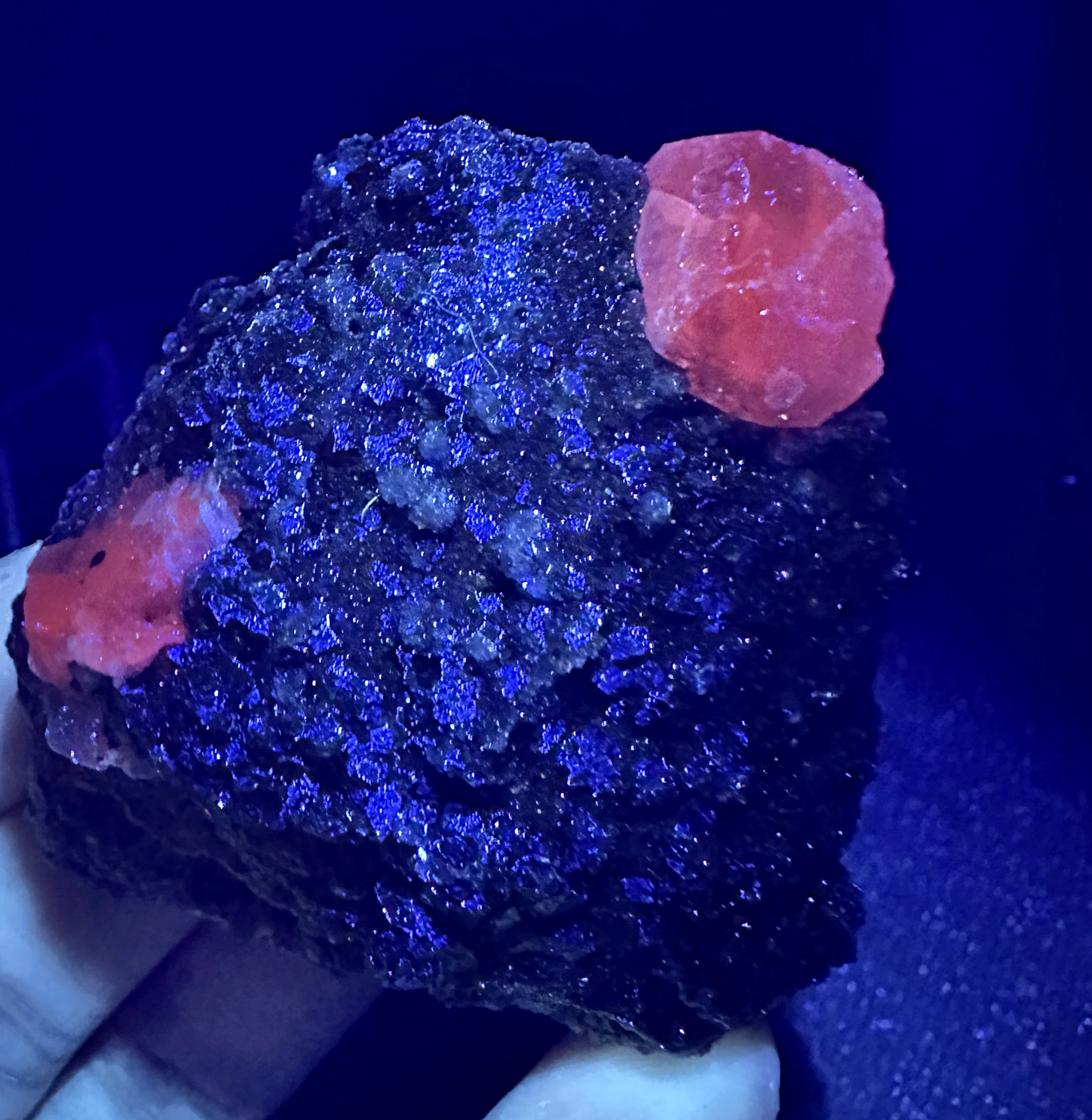 

107 g Natural Inner Mongolia Andradite and fluorescent calcite symbiosis mineral specimen + healing quartz crystals and stones