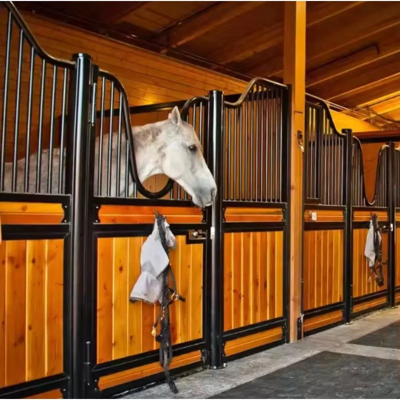 Customization Prefabricated Galvanized Steel Horse Stable with Anti Rust Design and Spacious Design for Equestrian Centers Horse
