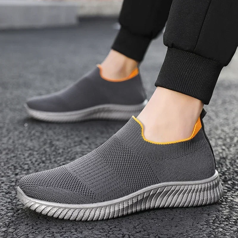 Siatkowe męskie trampki Designerskie męskie buty w stylu casual Oddychające buty na co dzień Lekkie męskie buty do biegania Loafers Masculino