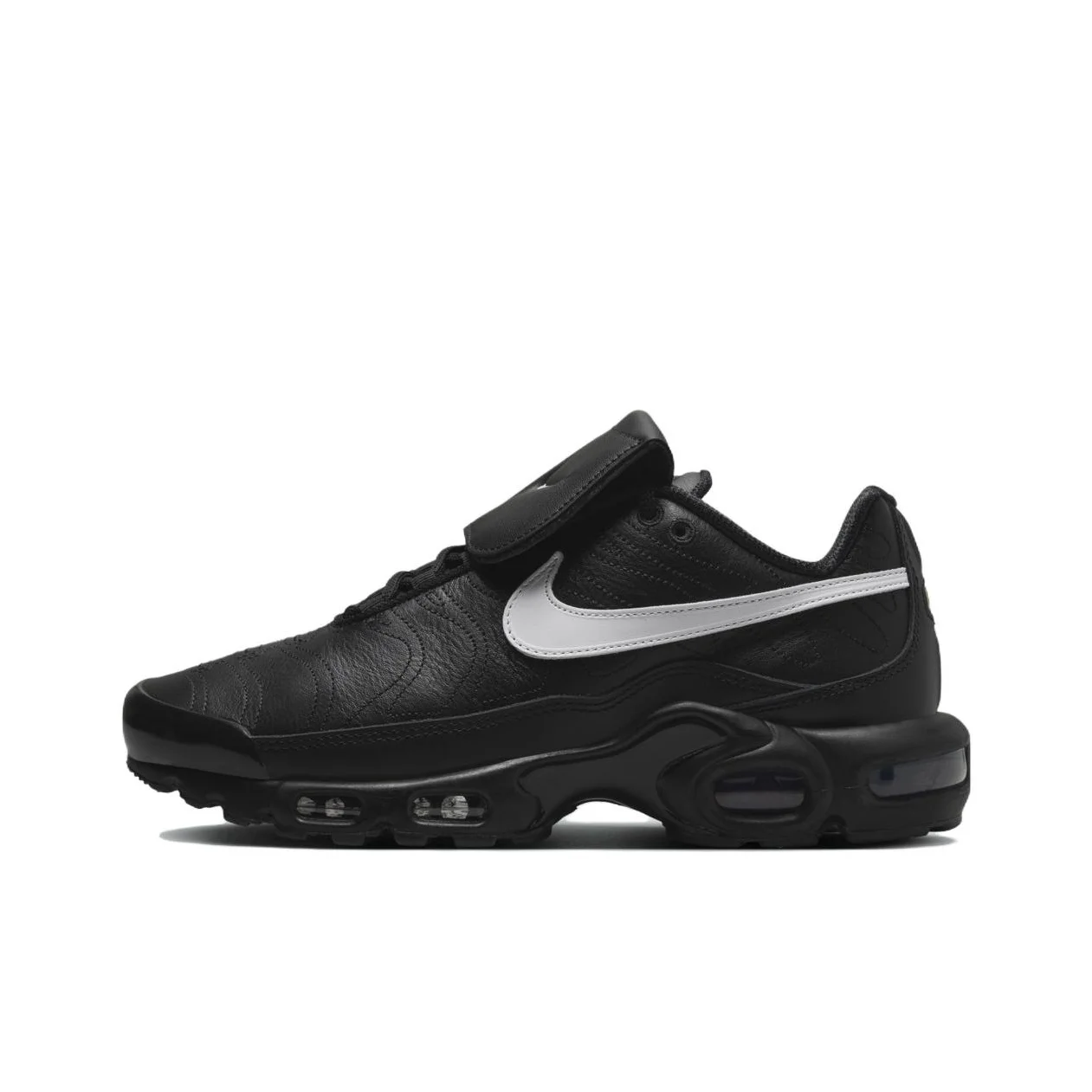 

Женские кроссовки Nike Air Max Plus Tiempo Black White HF0074-001