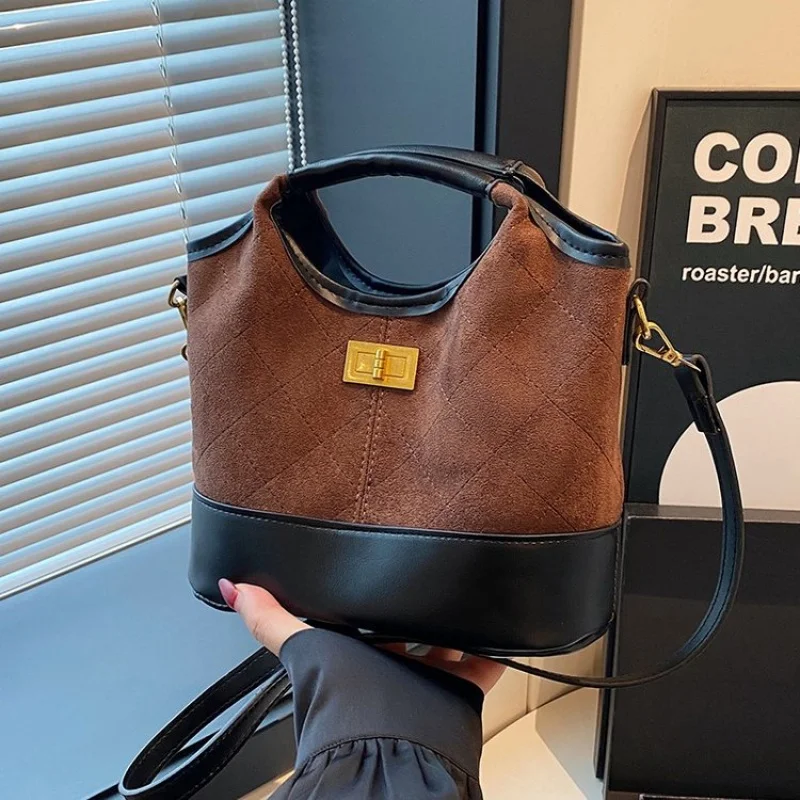 

Luxury Women's Hand Bags Made Of Premium Leather Boasting Trendy Vintage High-End Daily Look​