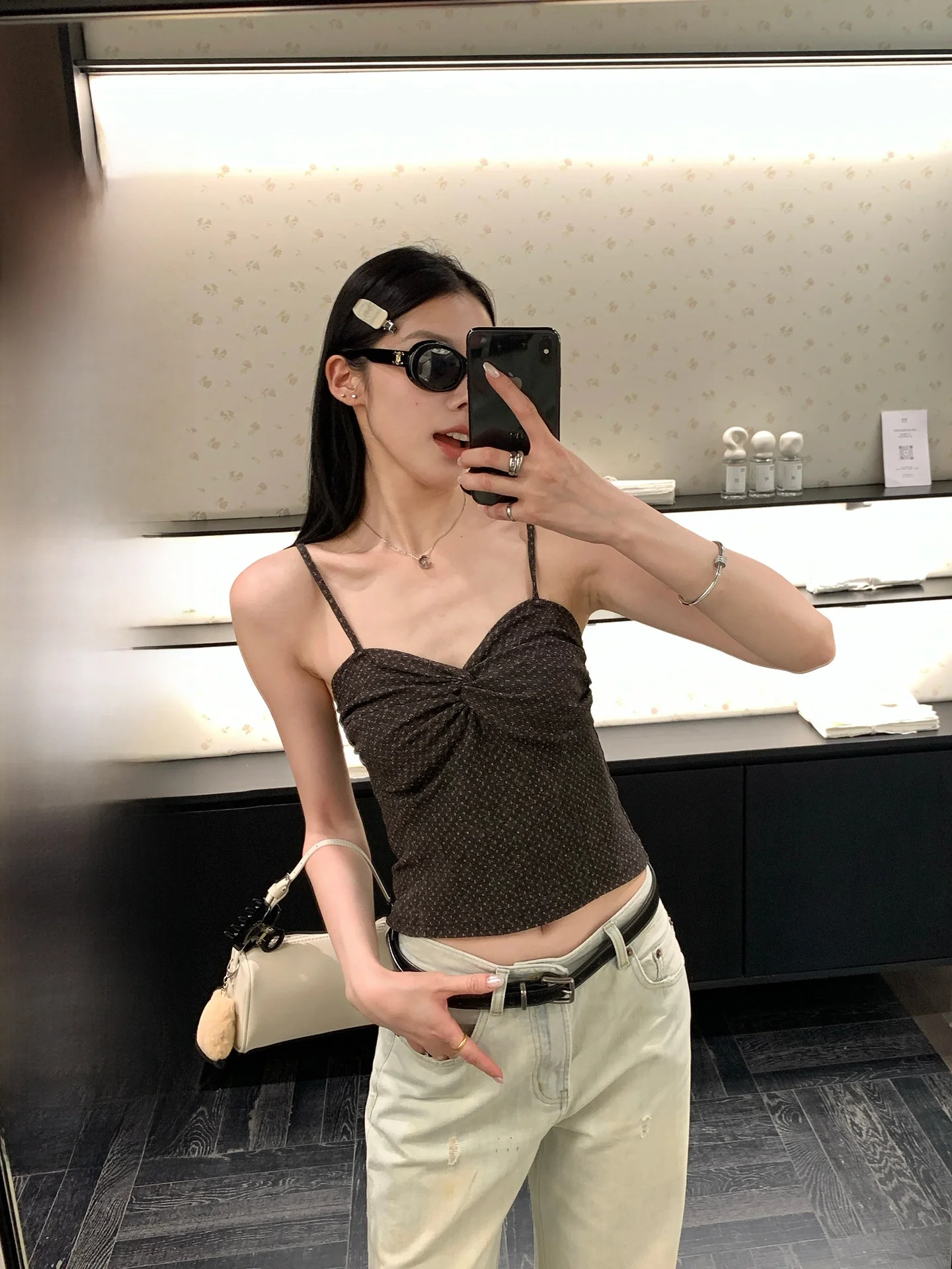 

Женская приталенная майка с цветочным принтом, дизайн «Spicy Girl», корейский повседневный стиль, смесь полиэстера, хлопка, вискозы и спандекса