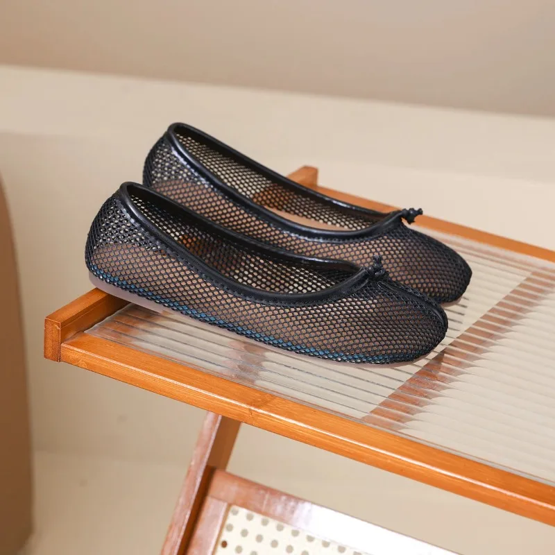 Retro Split-Toe Horse Hoof Shallow Single Shoes for Women 2026 New Woven Fishnet Slip-On Granny Shoes - view 2