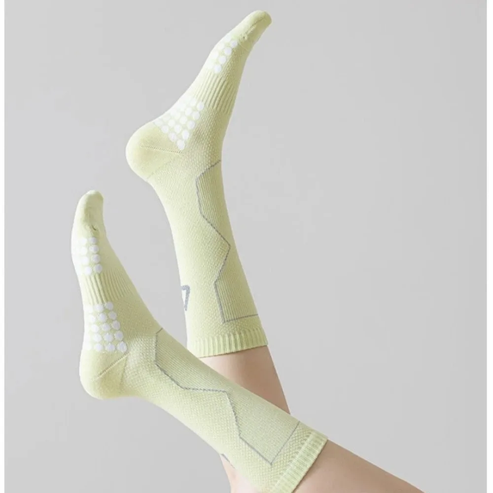 

New Night Reflective Compression Socks Anti-Slip High-Elasticity Cycling Socks Anti-odor Breathable Long Tube Socks