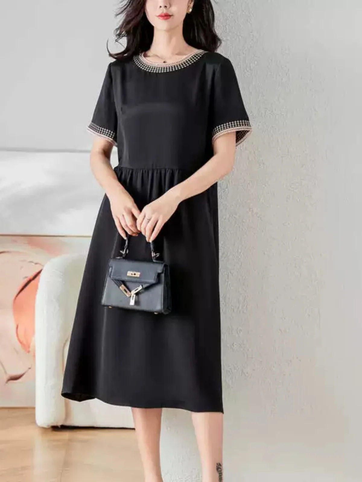 High Quality Black Heavy Real Silk Short Sleeve Dress Mid-Length 2024 Summer New Women's Clothing Mother Temperament