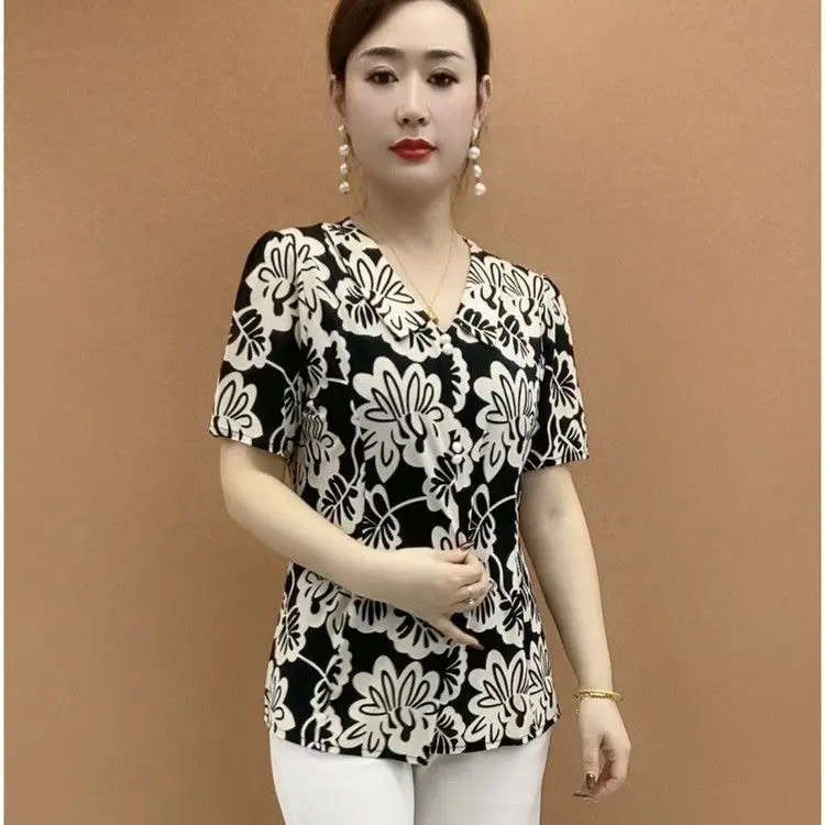 Collar Summer Versatile New Style Middle Aged and Elderly Polka Dot Short Sleeved T-shirt in Large Size