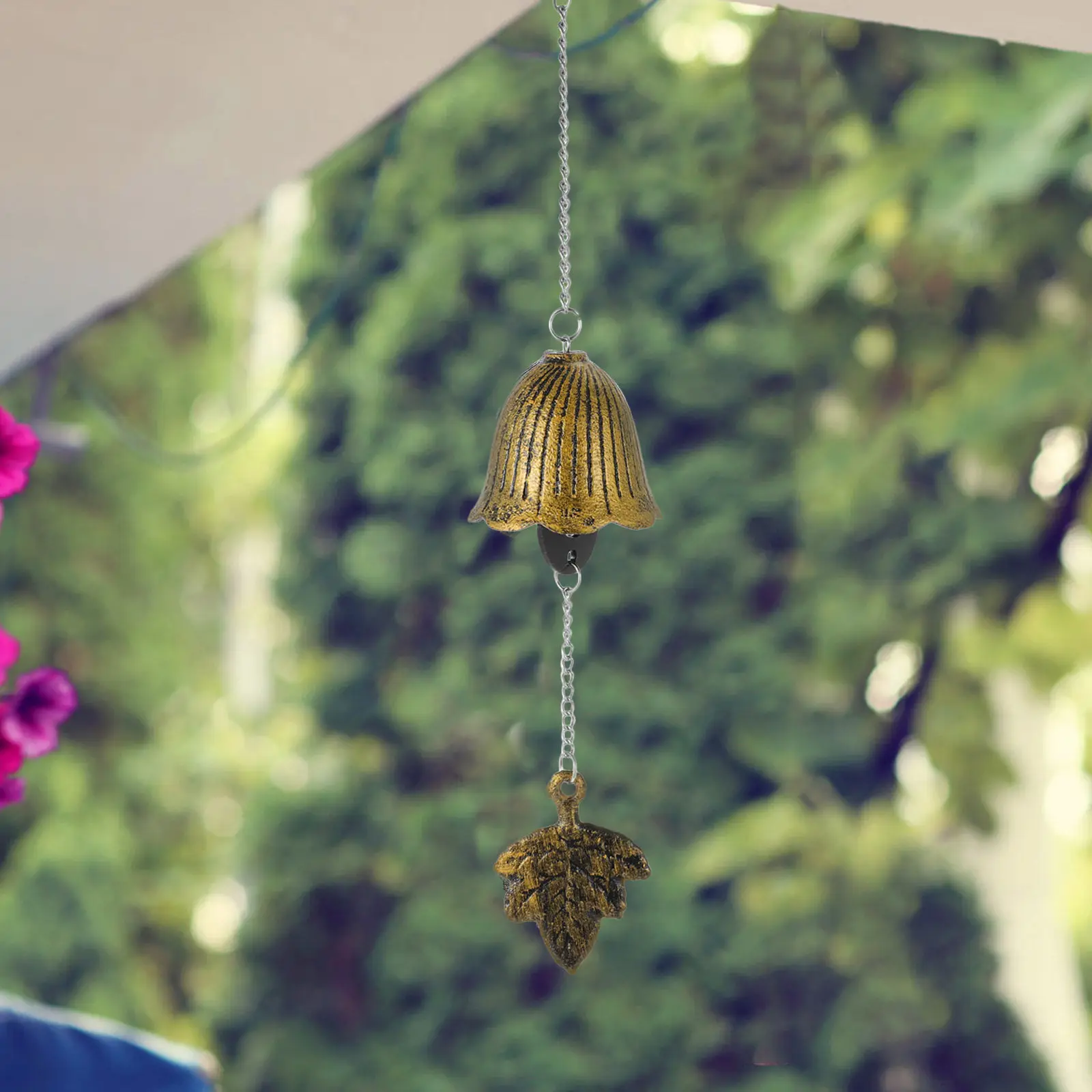 2Pcs Japanese Wind Chimes Cast Leaf Vintage Bronze Doorbell Metal Outdoor Wind Bells for Porch Garden