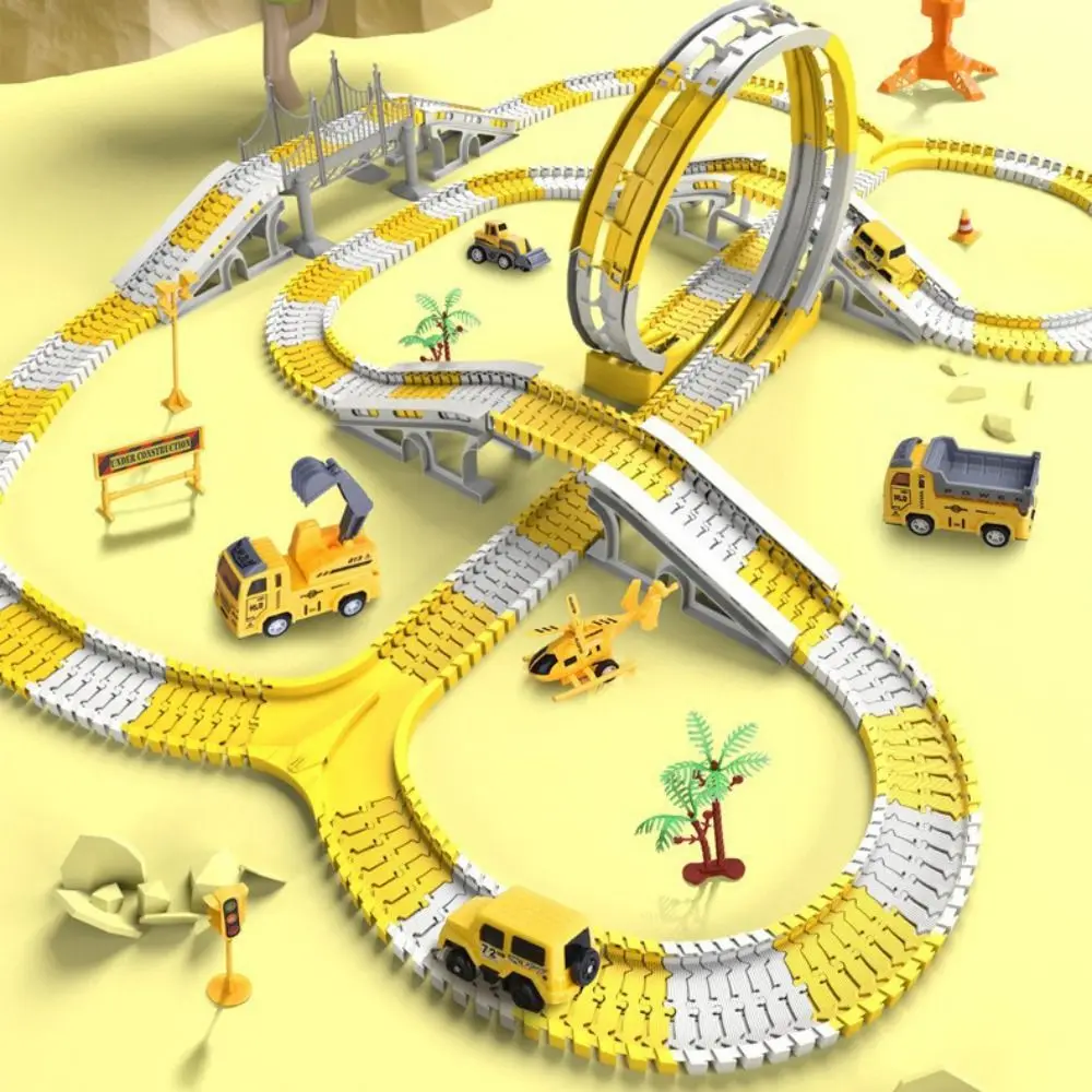 Set di binari da corsa fai-da-te in plastica creativa 146/231 pezzi Set di giocattoli per auto ferroviarie gialle bianche Interessante auto elettroniche fai-da-te per bambini