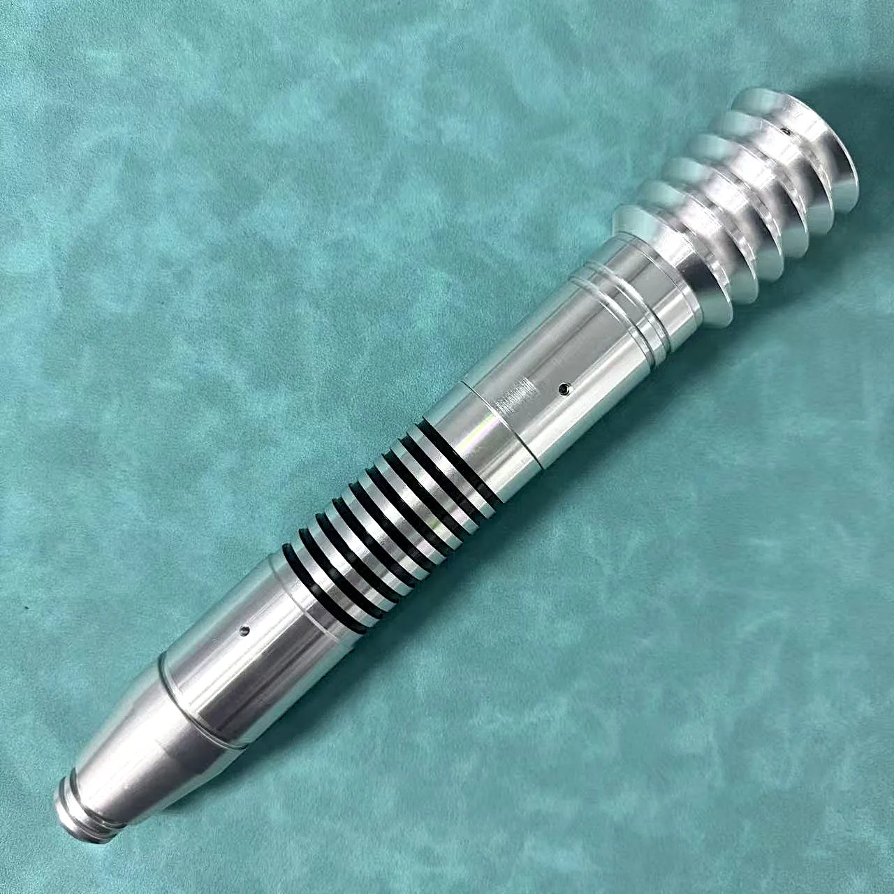 ليتسبر الثقيلة المبارزة بكسل المعادن هيلت ألوان لا نهائية الخطوط الصوتية تغيير السيوف الليزر تأثيري لعب الاطفال