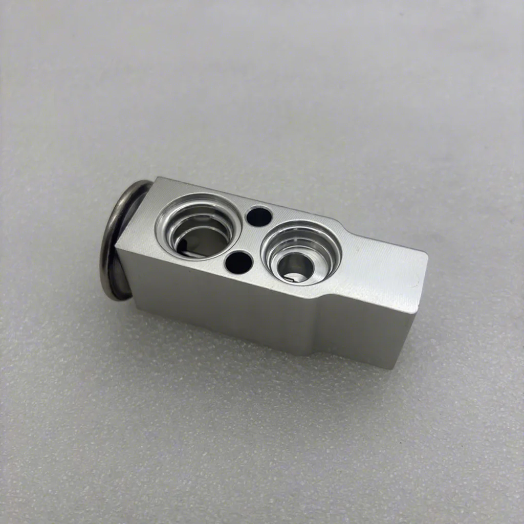 For Doosans excavator parts DX255 DX260 DX300 air conditioner expansion valve 410116-00099 41011600099 E41623-0550