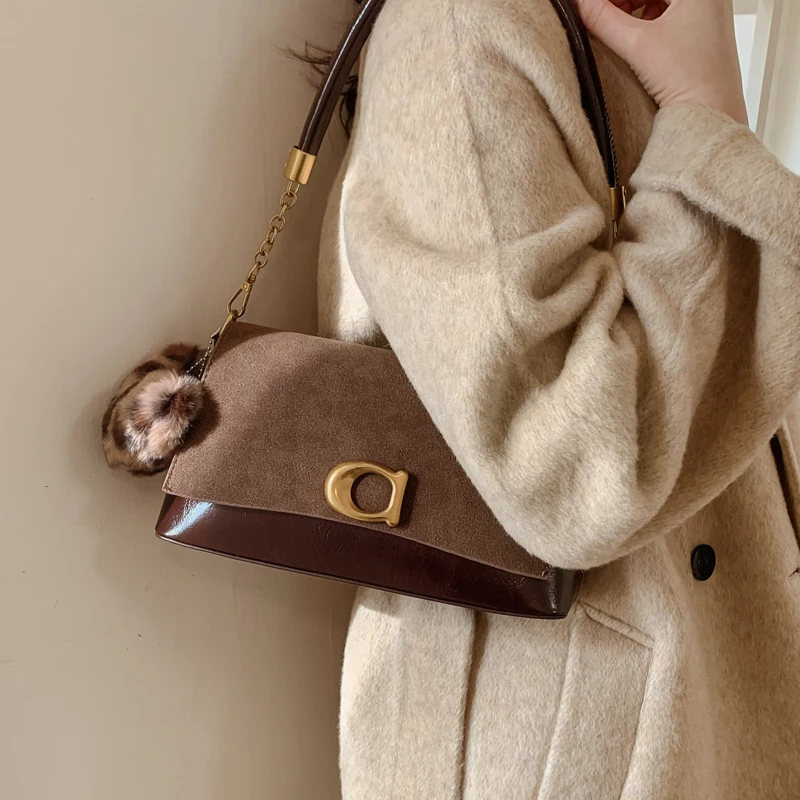حقيبة شتوية عصرية للسيدات من جلد الغزال تحت الإبط مع غطاء قلاب تصميم أنيق للسيدات حقيبة كتف كروس محفظة نسائية بقلاب