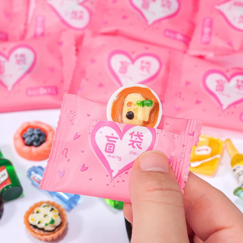 10 Stücke Mini Blind Bag Lebensmittel Spielzeug Modell Simulation Supermarkt Snacks Getränke Weinflaschen Schmuck Kleine Ornamente Zufälliger Stil