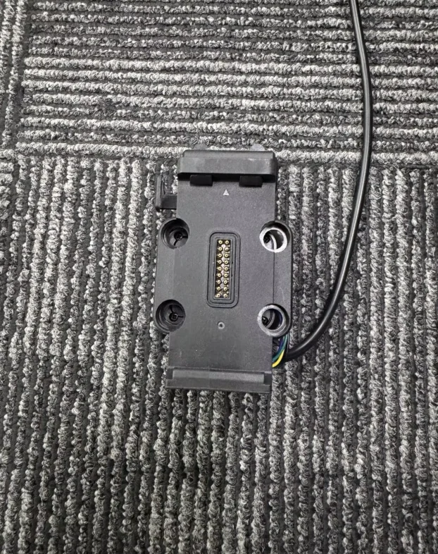 

WEUASTE motorcycle CarPlay dock accessories