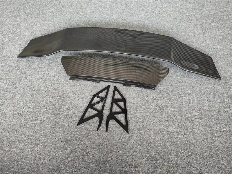 Used for Lamborghini Huracan LP580 LP610 carbon fiber D-style rear trunk spoiler wing body kit