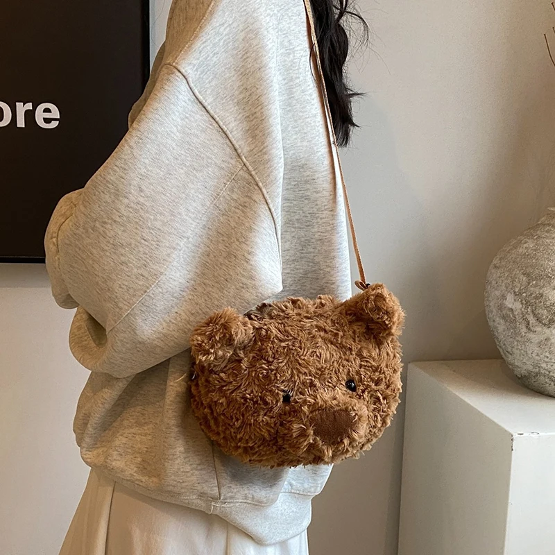 New Cute Bear Crossbody Bag Fun Cute Animal Large Capacity Shoulder Bag Girls Lovely Bear Head Plush Toy Doll Bag Prezent urodzinowy