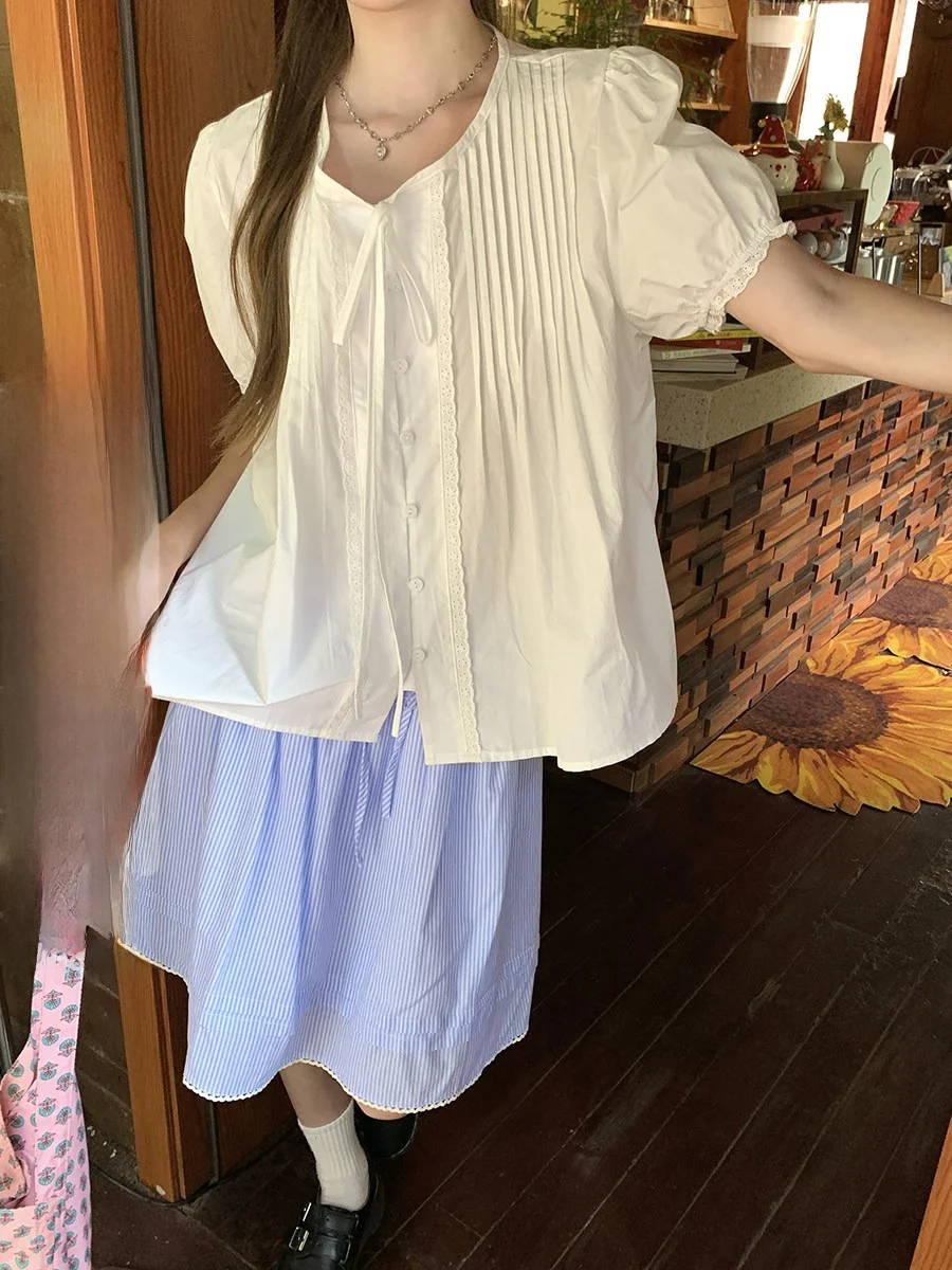 

Женская блузка Holli Sweet Fene с рюшами и завязками, рукавами-фонариками, свободного кроя, с коротким рукавом, круглым вырезом, новинка 2025 года, во французском стиле