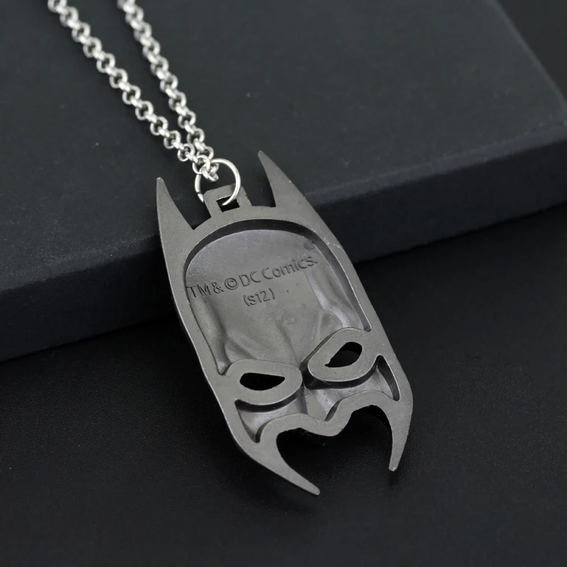 Batman Superman Pendants Necklace Keychain Toy Superheroes Movie Jewelry  Gifts Souvenir Jewelry Gift For Boy Girl Kids Friends