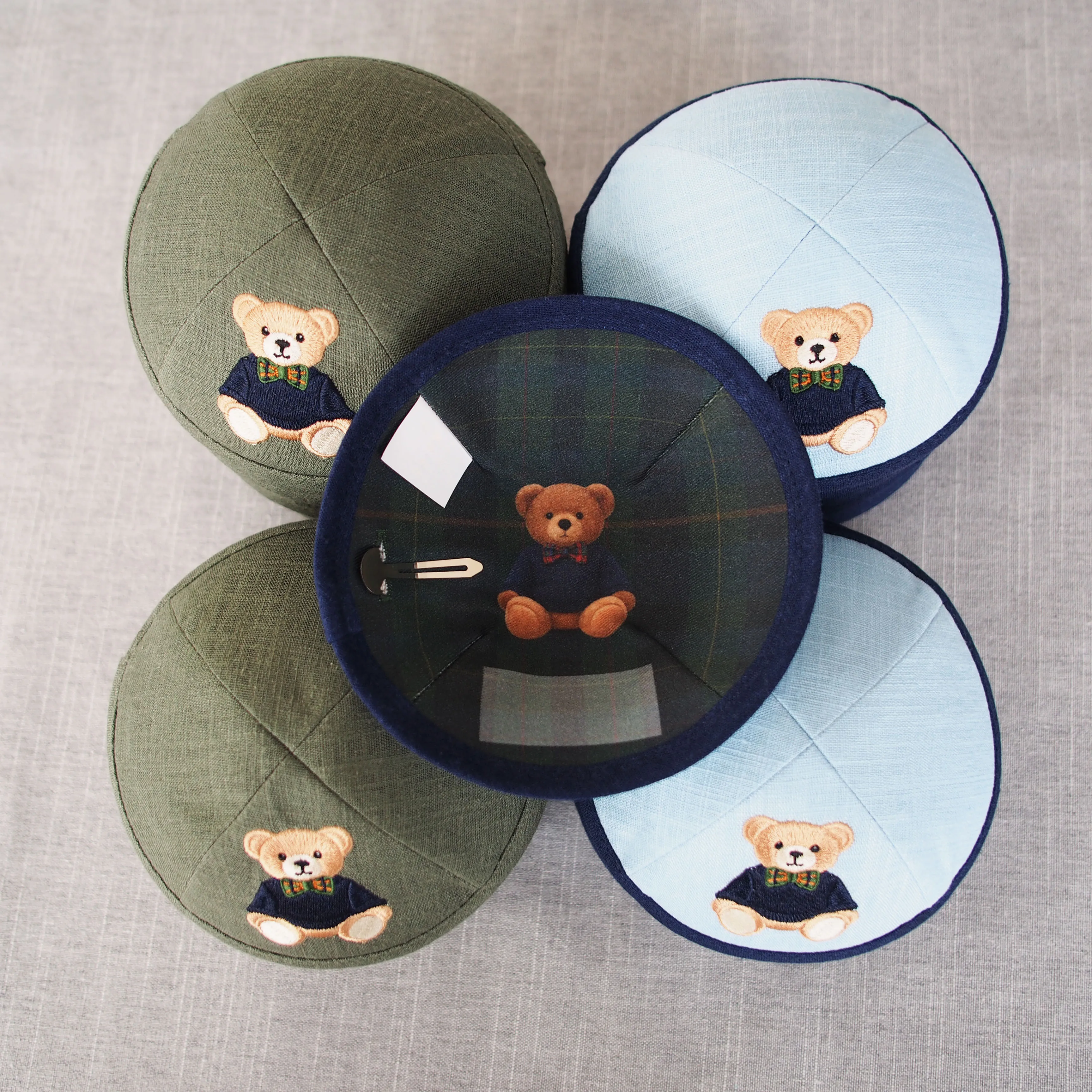 Maßgefertigte Baumwoll-Kippa für Hochzeiten - usage example