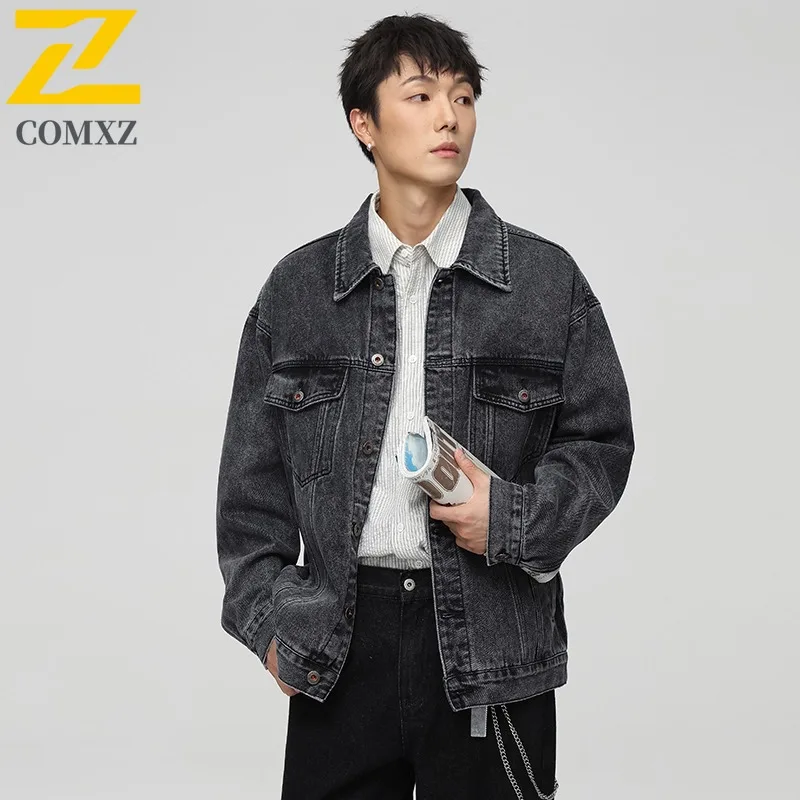 

COMXZ новая пара, модная американская винтажная джинсовая куртка для мужчин, большой размер, свободная посадка, модная куртка высокого класса, ветровка 2025