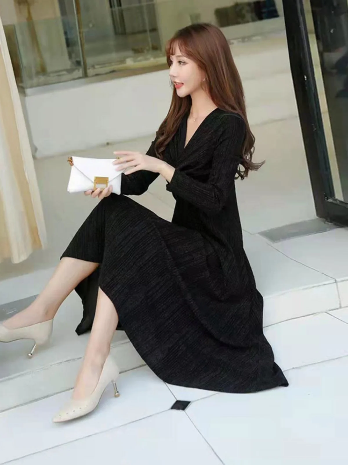 Sexy Mid-Length Big… - image