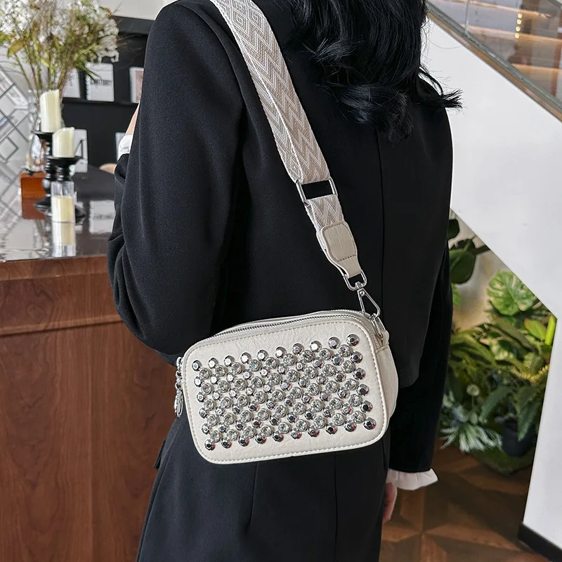 Rivet Diamonds Crossbody Bags for Women Trend 2024 Wide Strap Small Square Bag High Quality Fashion Leather Woman Shoulder Bag