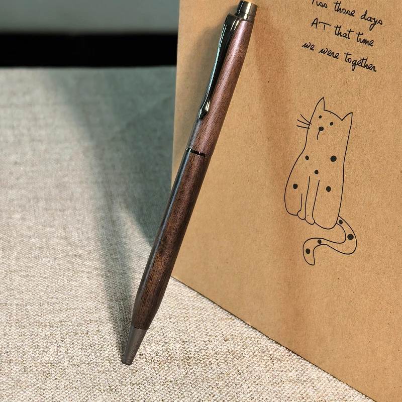 

Ручка WANBAI в европейско-американском стиле, элитная, из массива дерева, с черным стержнем G2, поворотным механизмом, гелевая, для письма, офисная, роллерная.