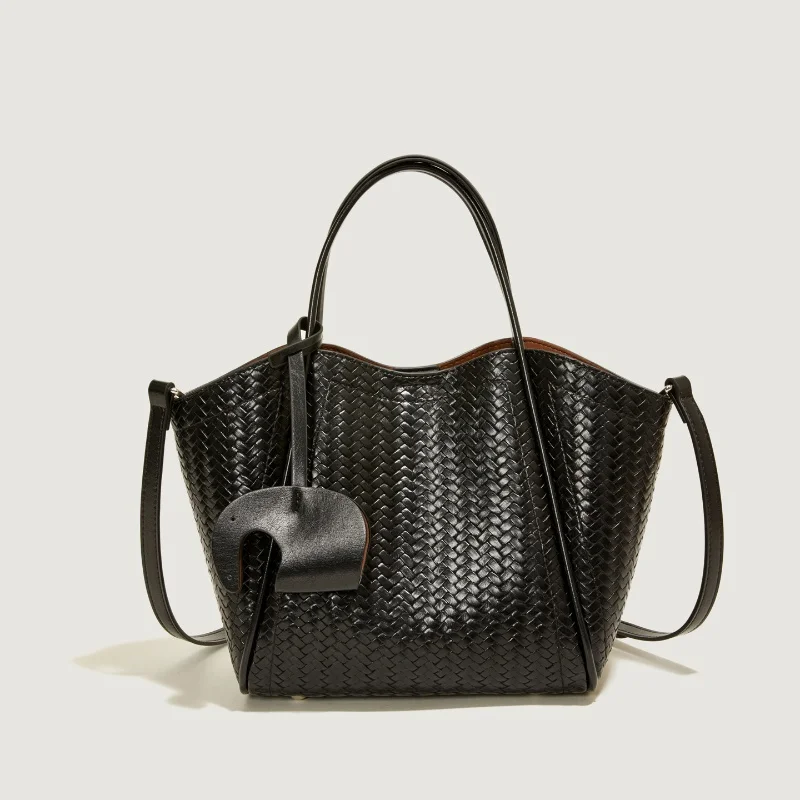 

2025 Vintage Style Handwoven Pattern Women's Handbag New Stylish Embossing Single Oulder Underarm Bag Versatile Commuter Bags