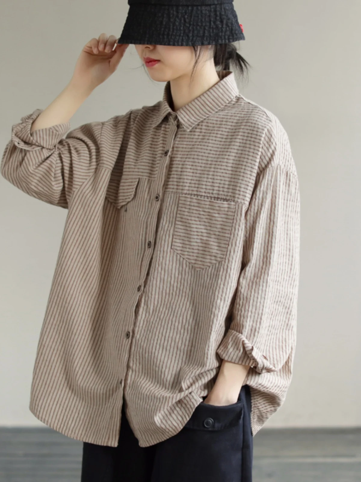 ゆったりとしたロングスリーブの女性用カジュアル襟付きストライプ柄スリムフィット春秋大きいサイズレディースファッションアウター