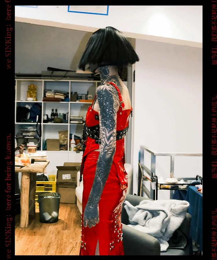 Lautaro Cool Red and Black Patchwork Patent Leather Y2K Tank Tops 2000s Women Luxury Designer Gothic Woman Clothing Streetwear