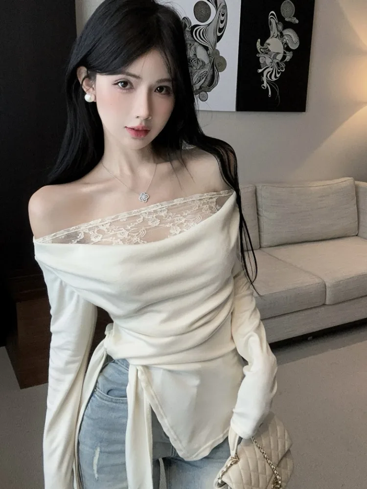 

Pure Desire Lace Trim Slim Fit One Shoulder T-Shirt Women's Initial Autumn Spicy Girl Swing Collar Top Commute Style Basic