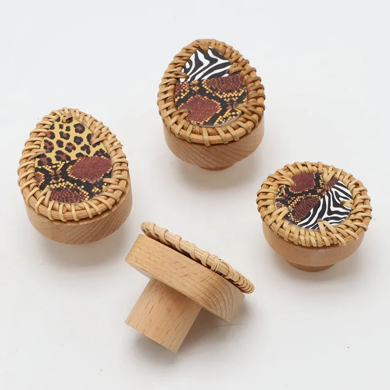 Country Style Rattan Knobs Wood Furniture Handles Wicker Woven Round Cabinet Pulls Wardrobe Dresser Drawer Handles with Screws