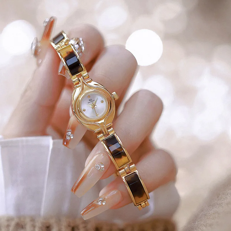 

2025 Top Brand New Women's Watch Brown Bracelet Design Quartz Watch Elegant Women's Business Watch Montres Femmes