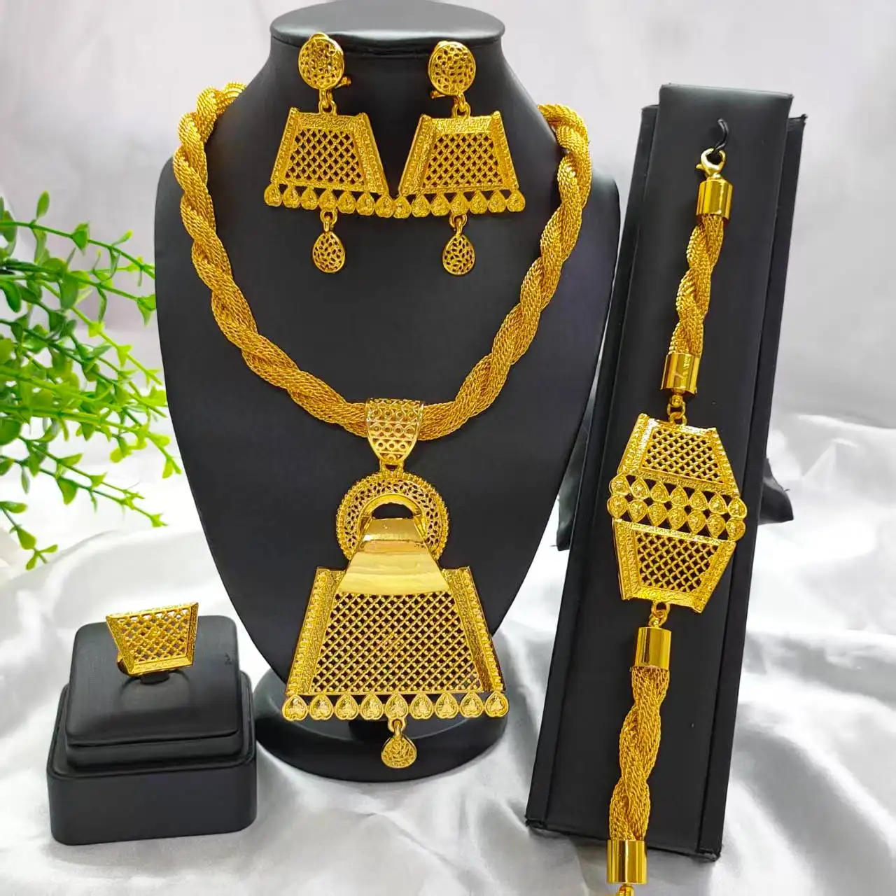 

Luxury Dubai Rectangle Necklace And Earrings Jewelry Sets For Women Ethiopian Indian Bridal 24k Gold Color Set Wedding Party