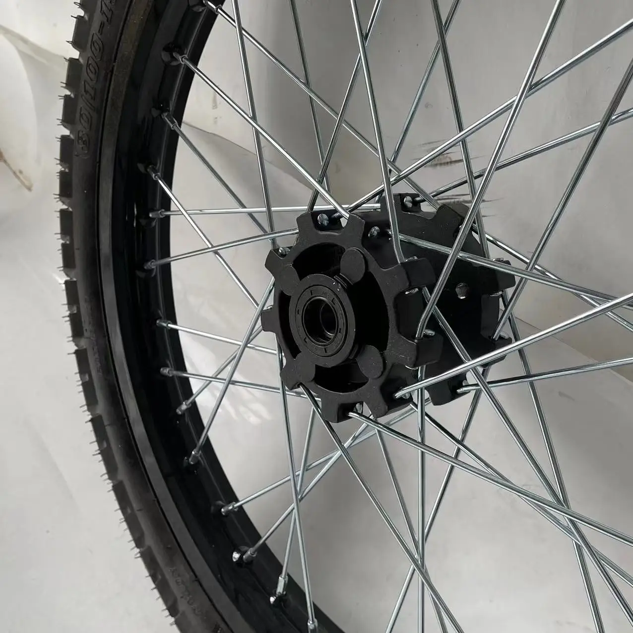 2024 Popular 19 Inch Motorcycle Wheel Customized Rim With All Terrain Tire