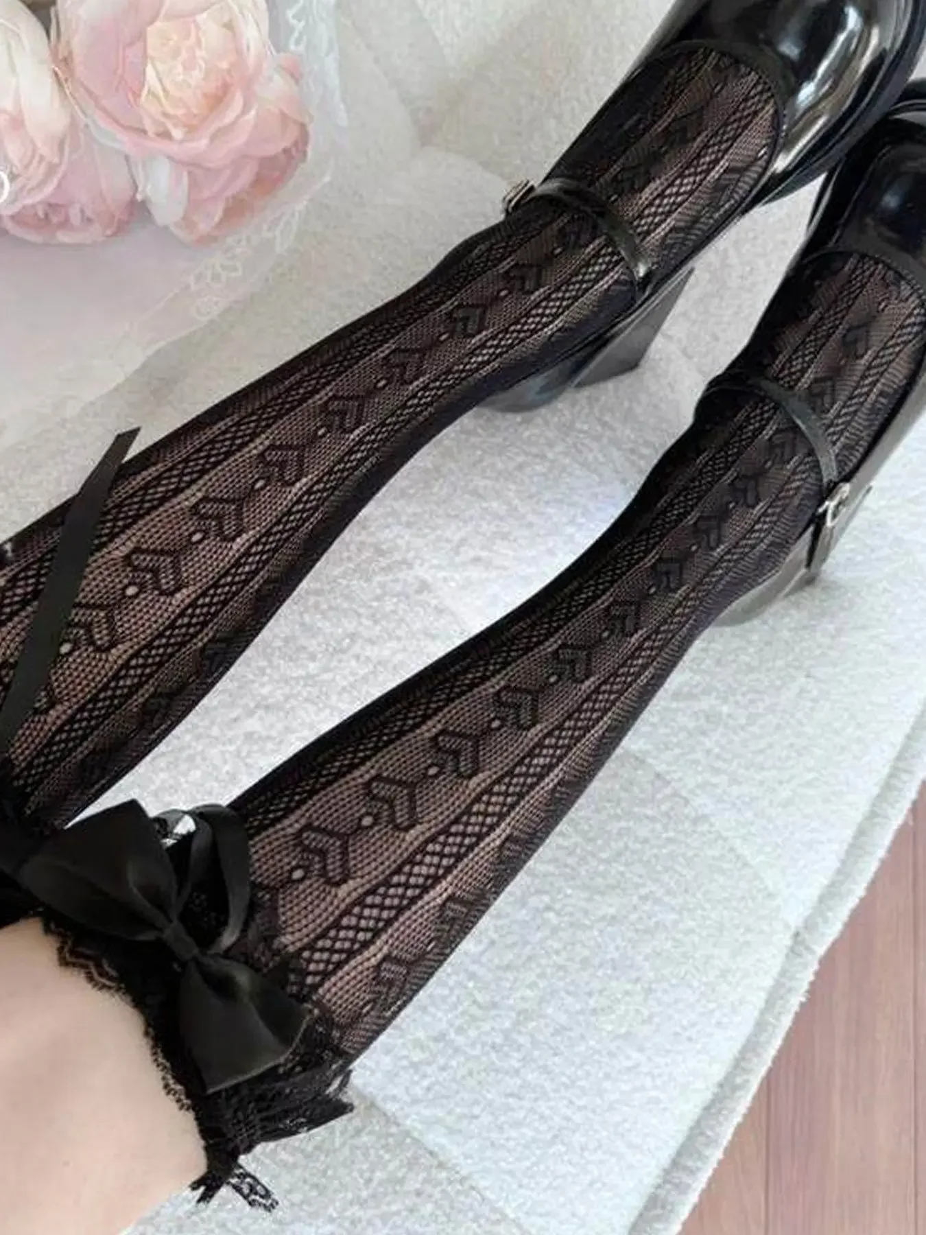 Women's Ruffle Stockings, Frilly Socks, Japanese Layered Socks, Korean Style Mid-Calf Socks, Trendy Fashion Heart Pattern, Casual Feminine Fitted Design