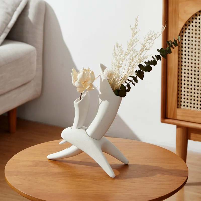 Aesthetic Abstract Human Shaped Ceramic Vase Dual Openings Matte Speckled Art Vase Dried Pampas Grass Container Home Decor Gift