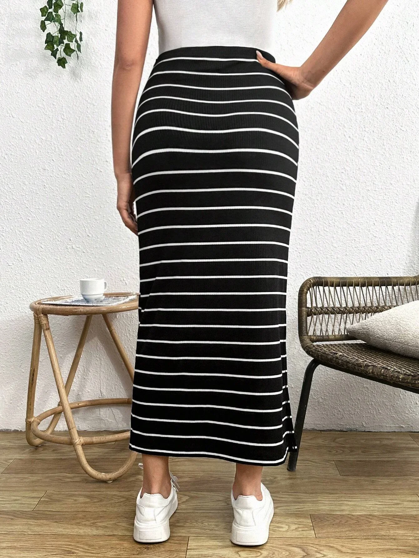 Summer casual dress for pregnant women, stretchy and comfortable, black dress, hip-hugging skirt, professional hip-hugging skirt