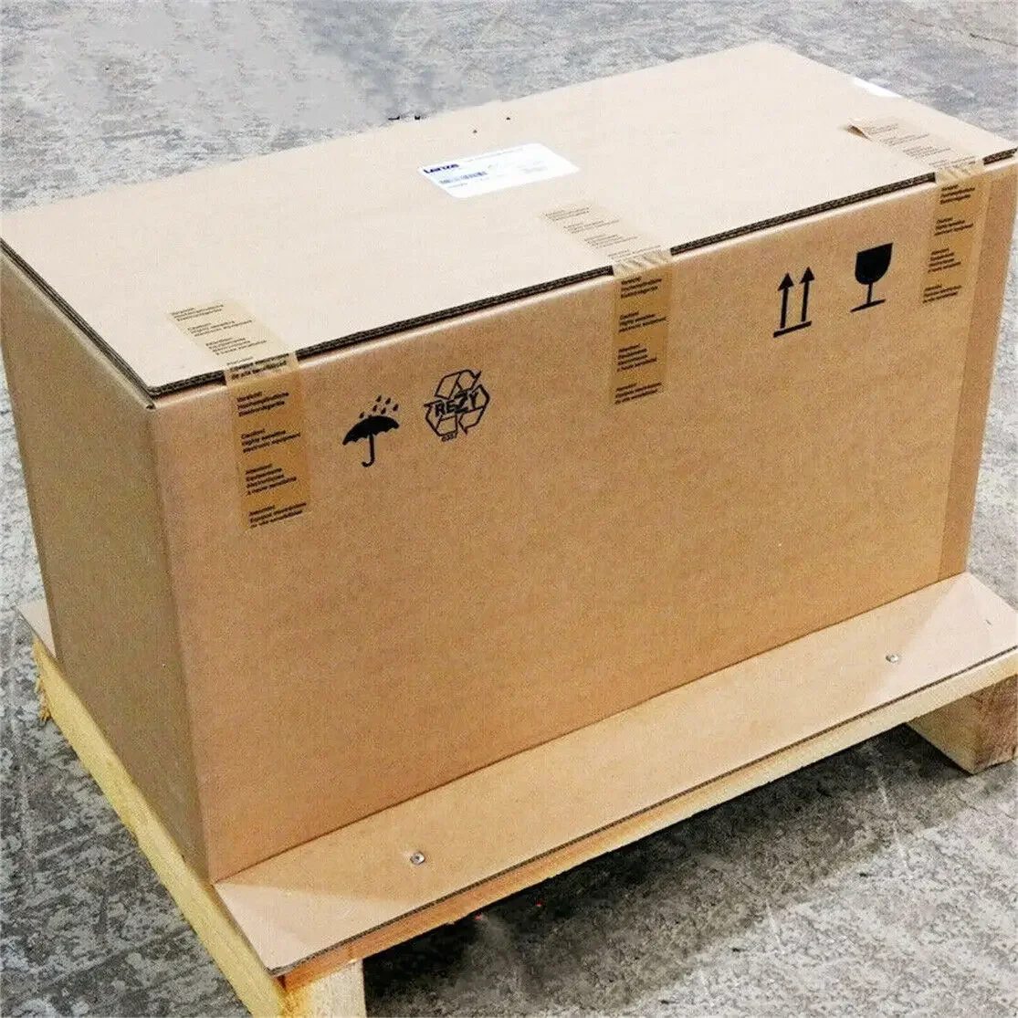 NEW 9400 Servo Drives E94ASHE0044A33ETNN-S0074N Brand New