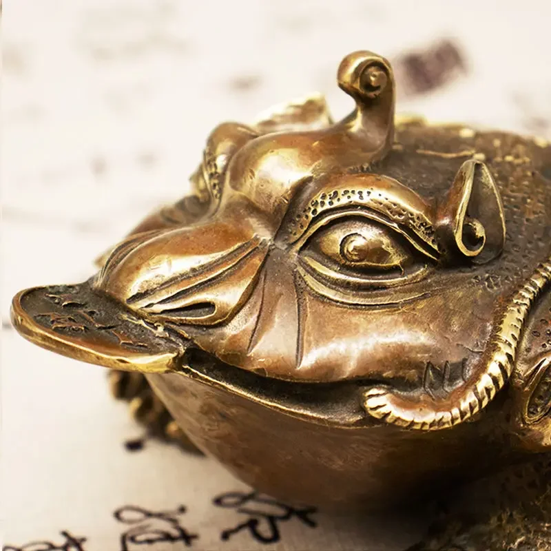 Pure Copper Animal  Three Legged Golden Toad Craft Ornament Metal Crafts  Living Room Decoration Miniatures