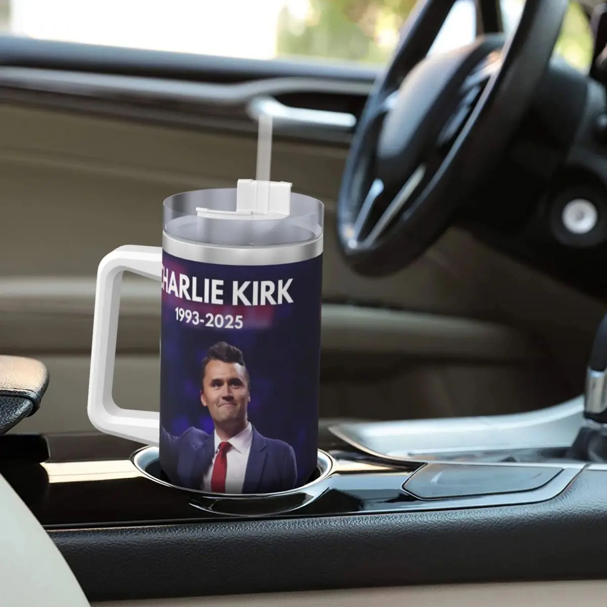 Repose-gobelet en acier inoxydable dans la paix, tasse à café Charlie Kirk, tasses de voiture froides et chaudes isolées, bouteille d'eau personnalisée pour voyageur