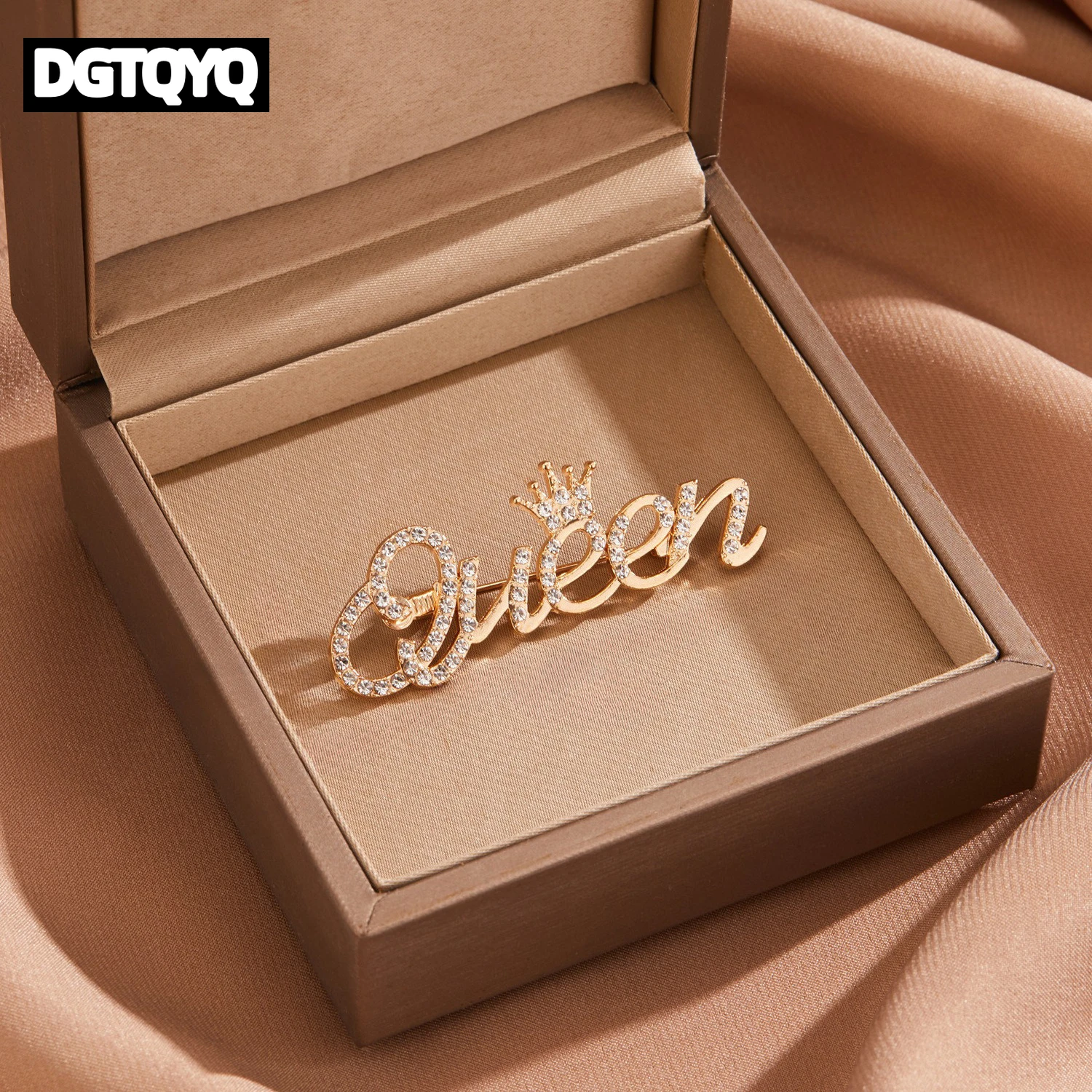 Sparkling Rhinestone Badge With Small Crown Letter Queen Pearl Brooch Suitable For Women's Sweaters And Accessories