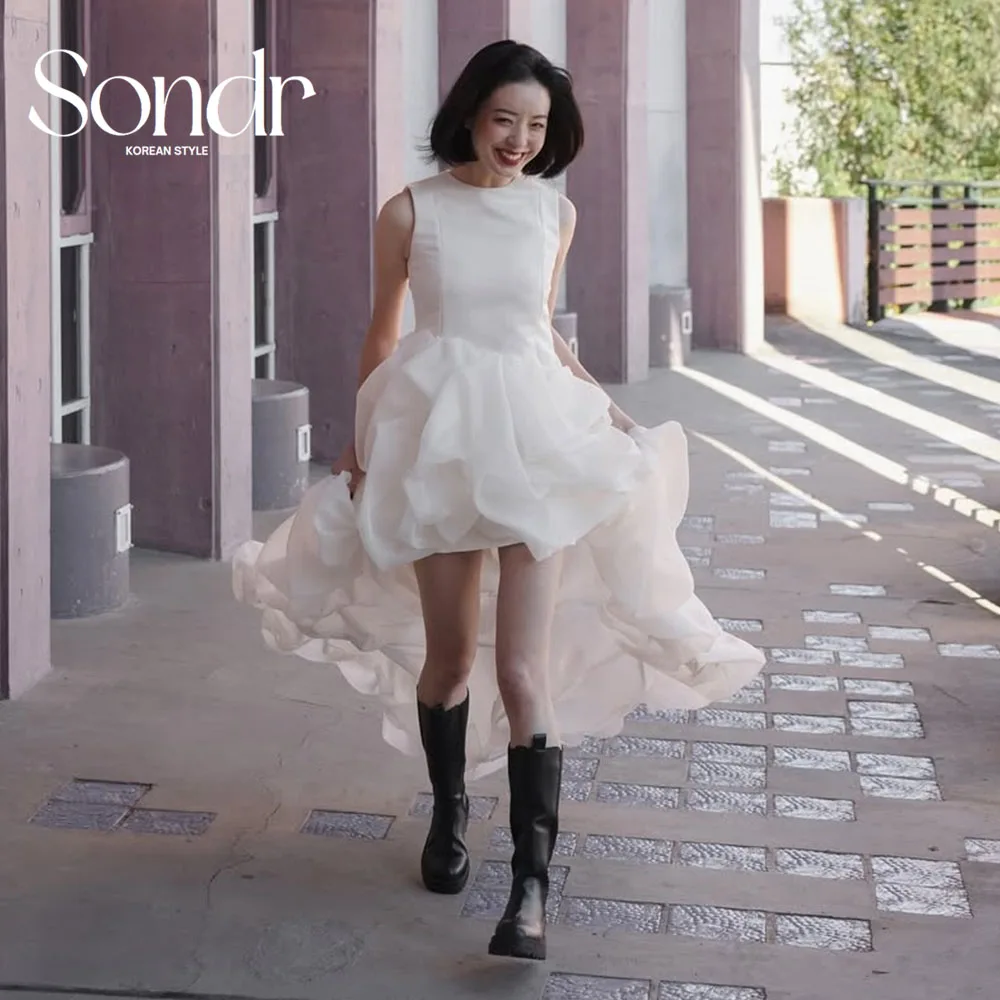 

Sondr Chic Japanese Wedding Party Dresses O-Neck Sleeveless Hi-Lo Bridal Gown Customized Photo Shoot Wedding Prom Party Gown