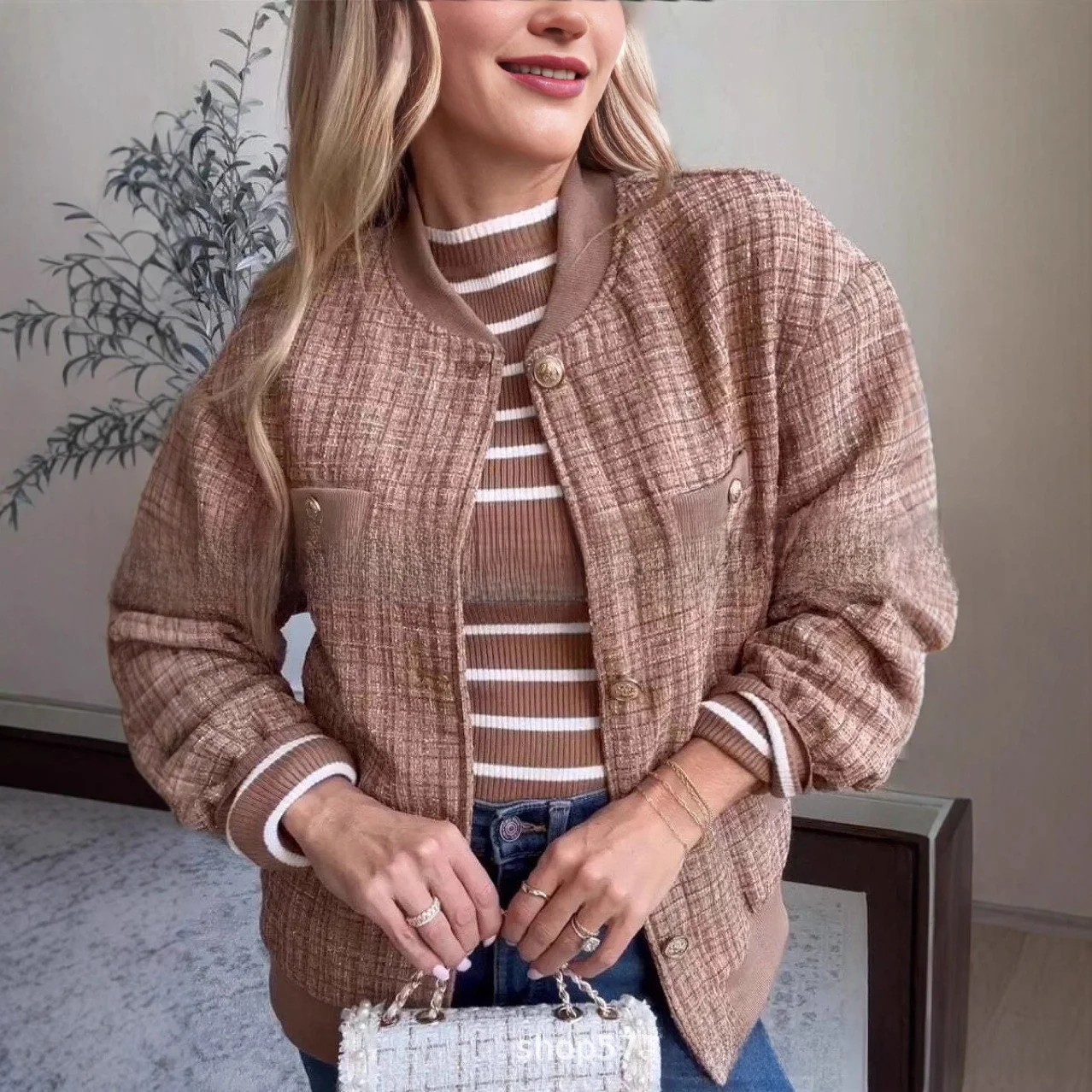 خريف شتاء منقوشة كتلة الألوان شخصية ملابس خارجية أنيقة النمط الأوروبي والأمريكي معطف الرياح عطري صغير