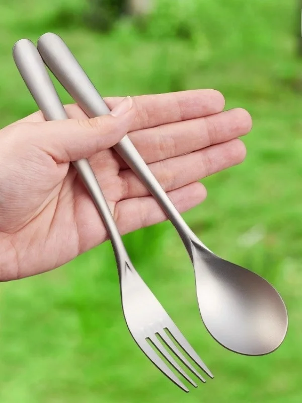 conjunto-de-talheres-portatil-de-titanio-puro-para-cam-piquenique-e-viagem-leve-e-pratico