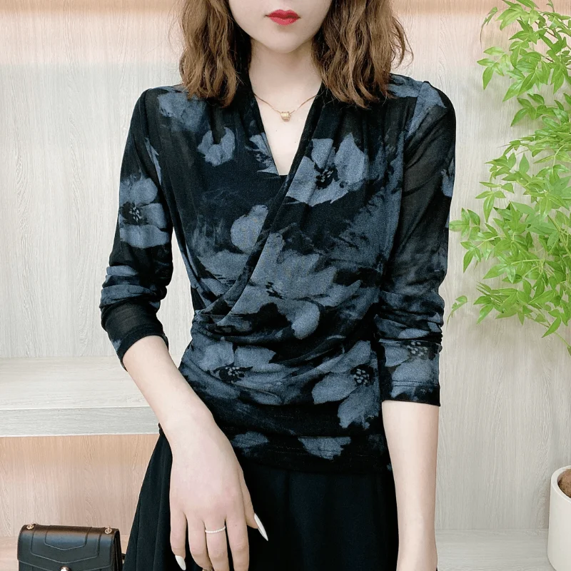 

Printed Long-sleeved T-shirt Cross-slim Autumn New Slim Body Top Temperament