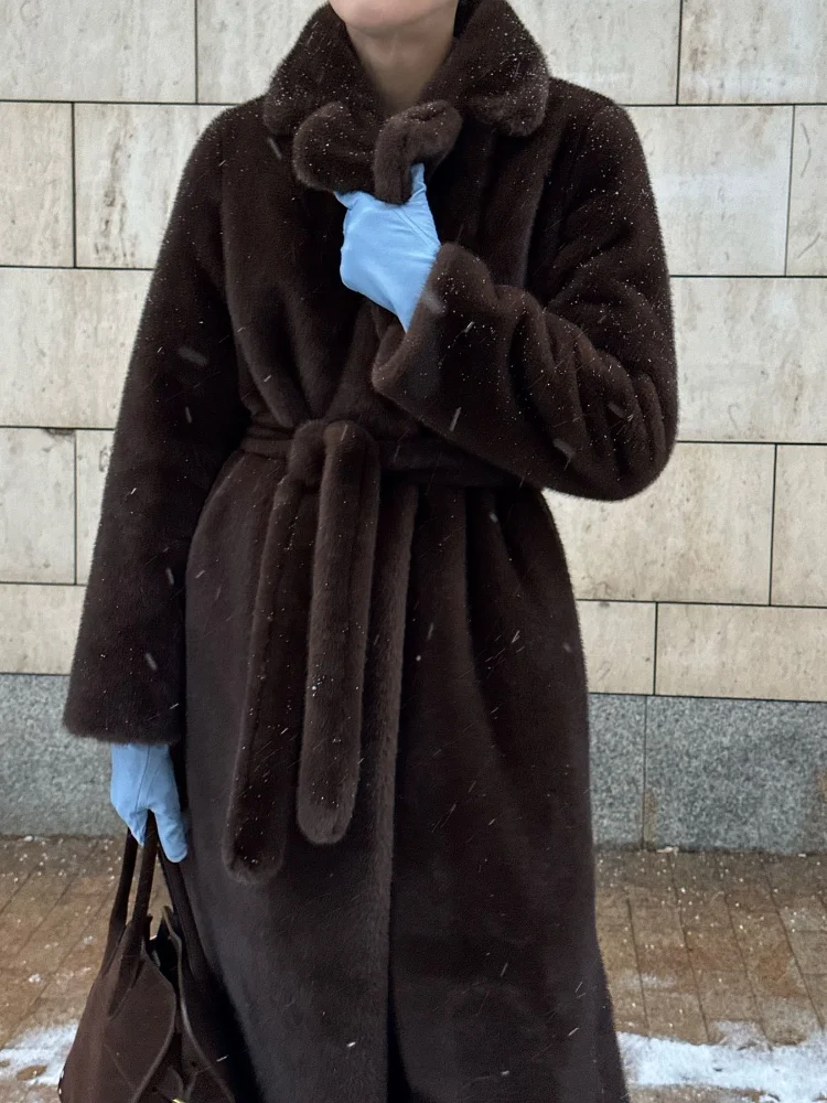 Роскошное длинное пальто из искусственного меха с лацканами, женское повседневное свободное меховое пальто с v-образным вырезом и длинными рукавами, 2026, женская зимняя повседневная одежда для поездок на работу