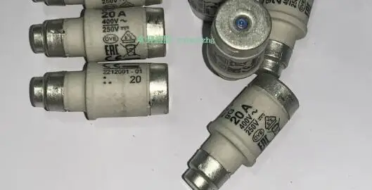 

5PCS/LOTS 2212001-01 2212002-01 2212003-01 2212004-01 2212005-01 FUSE ETI 400Vac D02 gG New Original Stock