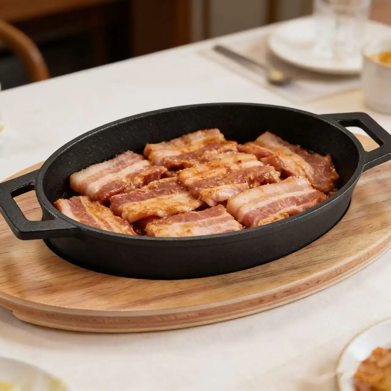 Thickened cast iron Western-style steak Oval frying pan BBQ plate Household and commercial non-stick easy-to-clean gas